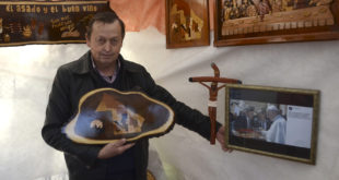 LLego al papa A