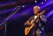 La Bienal recibe a Peteco Carabajal