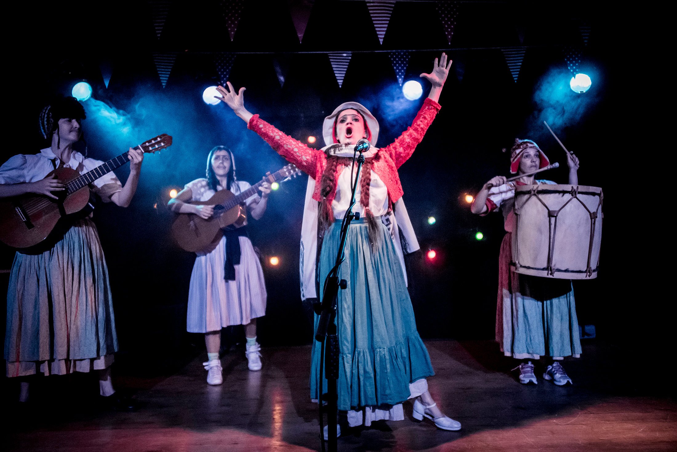 Las Ramponi Myrian Cardozo y Las Golondrinas del Monte traen música y teatro este domingo billede